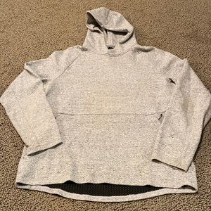 Lululemon Men’s Gray Hoodie Pullover Sweatshirt Size Medium in EUC